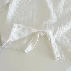 Mini Fashion™ - Kølig og behageligOff-white - Baby-havebukser med hue Råhvid Outlet