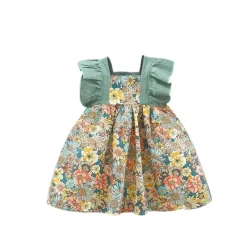 Mini Fashion™ - Sødt Blomsterdesign - Pigekjole med hat Outlet