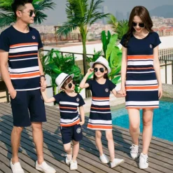 Mini Fashion™ - Sjov For Hele Familien - Stribet familiesæt New
