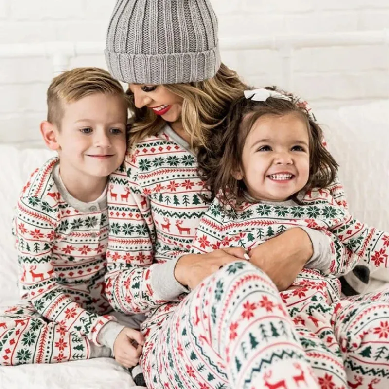 Mini Fashion™ - Til hele familien - Julepyjamas Outlet