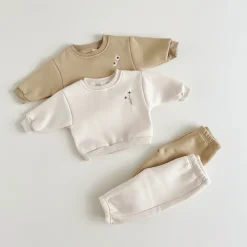 Mini Fashion™ - Varm og behagelig - Træningsdragt med blomsterbroderi Online
