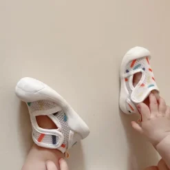 Puddle Play Pals™ - Nemme at tage på - Sandaler til børn Clearance